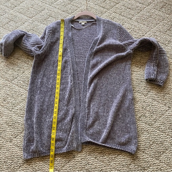 5/$15 Cato Velvety Soft, Silvery Gray Open Cardigan Sweater Medium - Picture 5 of 6